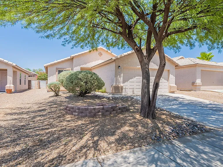 4504 W Sun Quest St — Photo 43