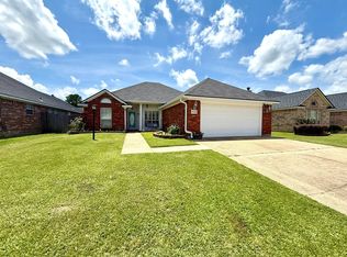 9514 Rose Hollow Ln, Shreveport, LA 71118