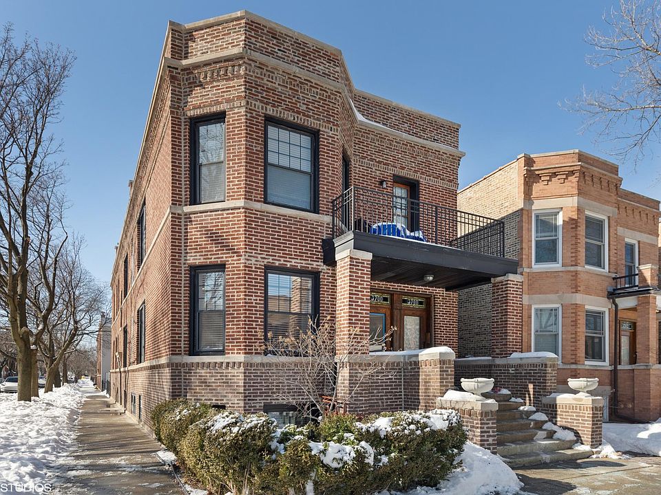 3700 Bell is located at the corner of Bell & Waveland. 1 block to Bell Elementary school. Walk to Brown Line train at Addison.