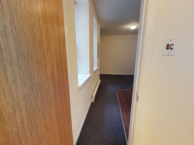 Marlton Manor Apartments — Photo 19