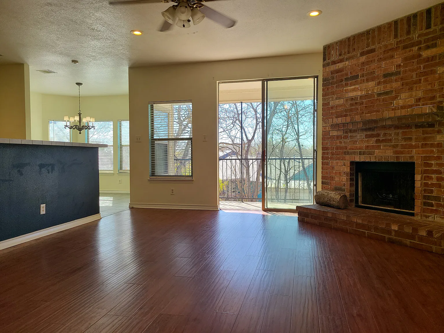 3 bed, 1474 sqft, $1,700 — Photo 4