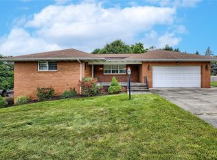 2010 Meadow Lane Dr, Greensburg, PA