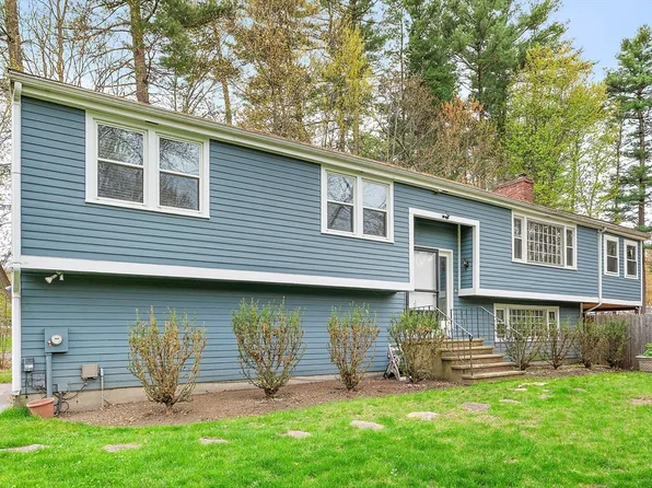 36 Peabody Dr, Stow, MA 01775