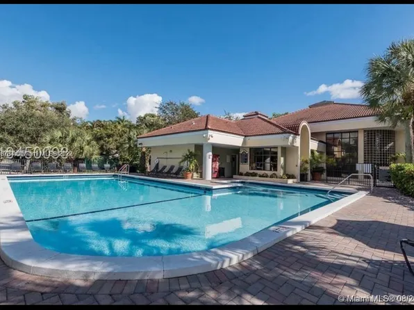 2445 SW 18th Ter #7-003, Fort Lauderdale, FL 33315