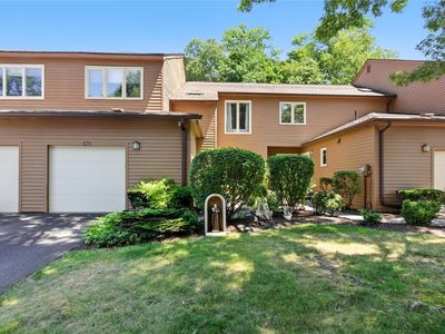 152 Ridgeview Lane, Yorktown Heights, NY, 10598