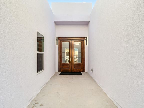 4th image of 13022 Bucklebury Ct