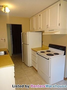 3rd image of 812 Old Settlers Trl APT 7