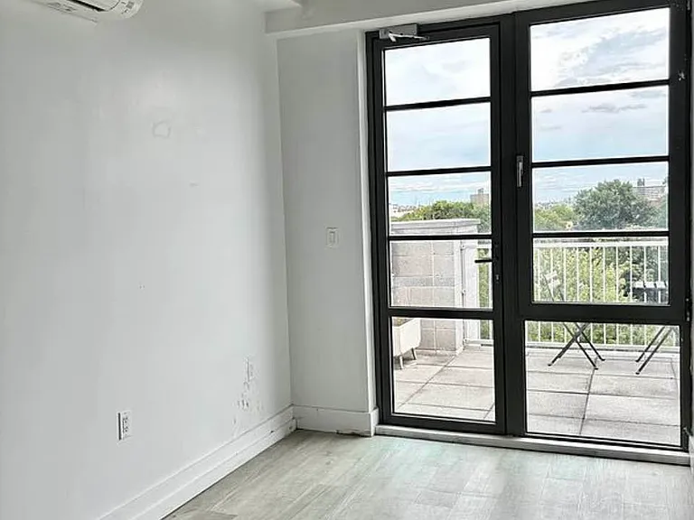 1930 Bedford Ave #7A — Photo 9