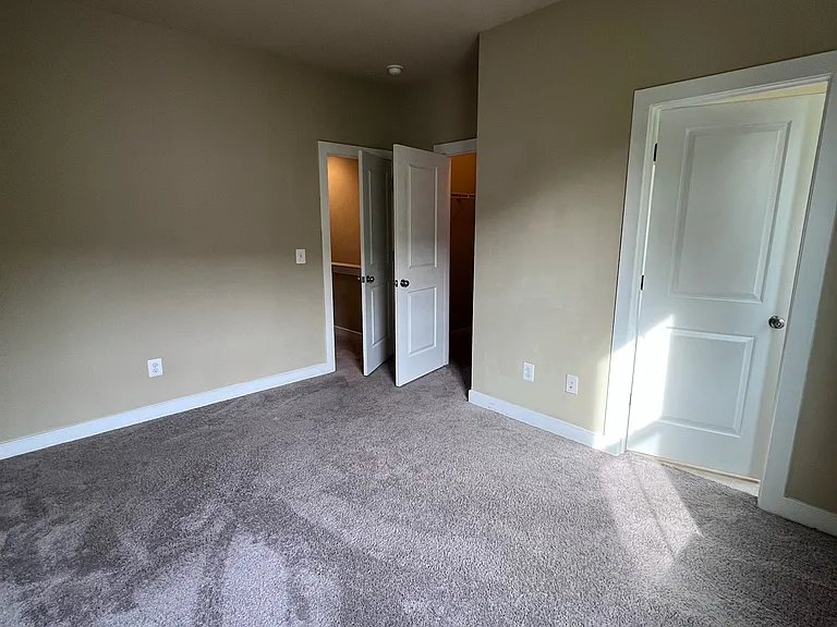 109 Saginaw Dr — Photo 38