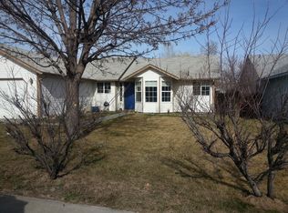 2811 SW Reindeer Ave, Redmond, OR 97756