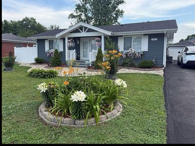 17W287 Stillwell Rd, Oakbrook Terrace, IL, 60181