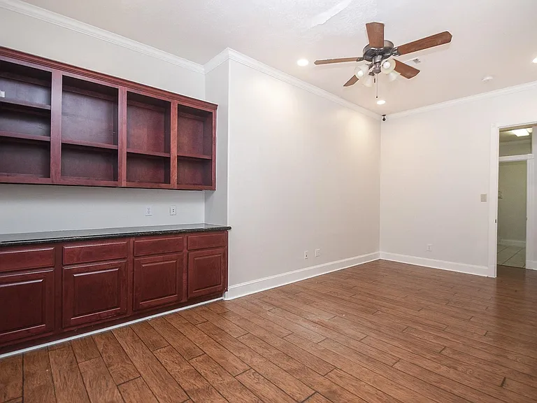 12814 Willow Centre Dr — Photo 14