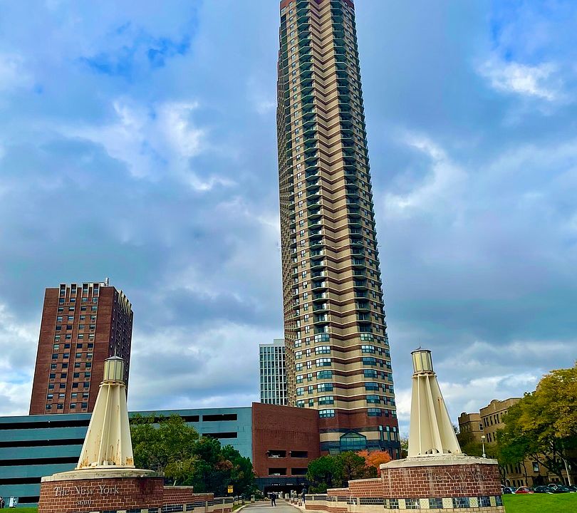 1st image of 3660 N Lake Shore Dr APT 2513