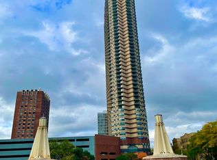 3660 N Lake Shore Dr APT 2513, Chicago, IL 60613