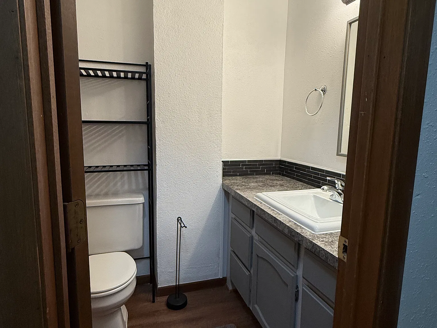 2 bed, 876 sqft, $1,050 — Photo 2