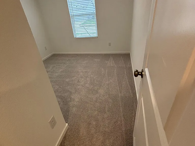 9204 Schram Rd — Photo 8