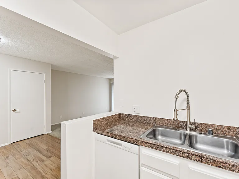 10376 Almayo Ave — Photo 31