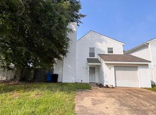 5742 Simon St, Virginia Beach, VA 23464