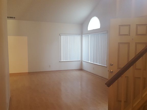 4th image of 8787 Deer Creek Cir