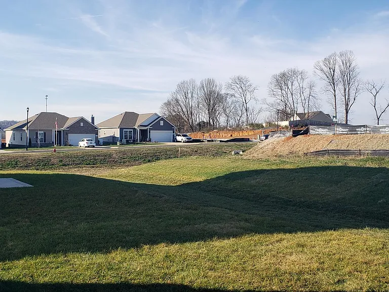 3918 Sadie St — Photo 27
