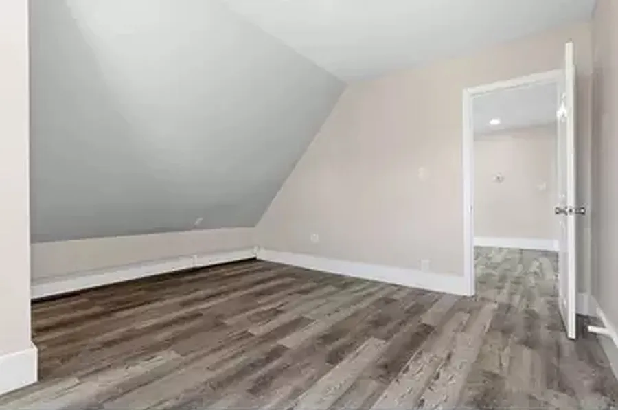 3 bed, 1249 sqft, $3,300 — Photo 1