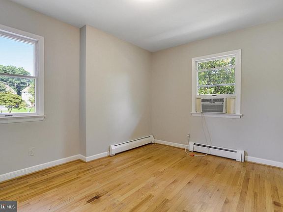 4th image of 3405 18th St S