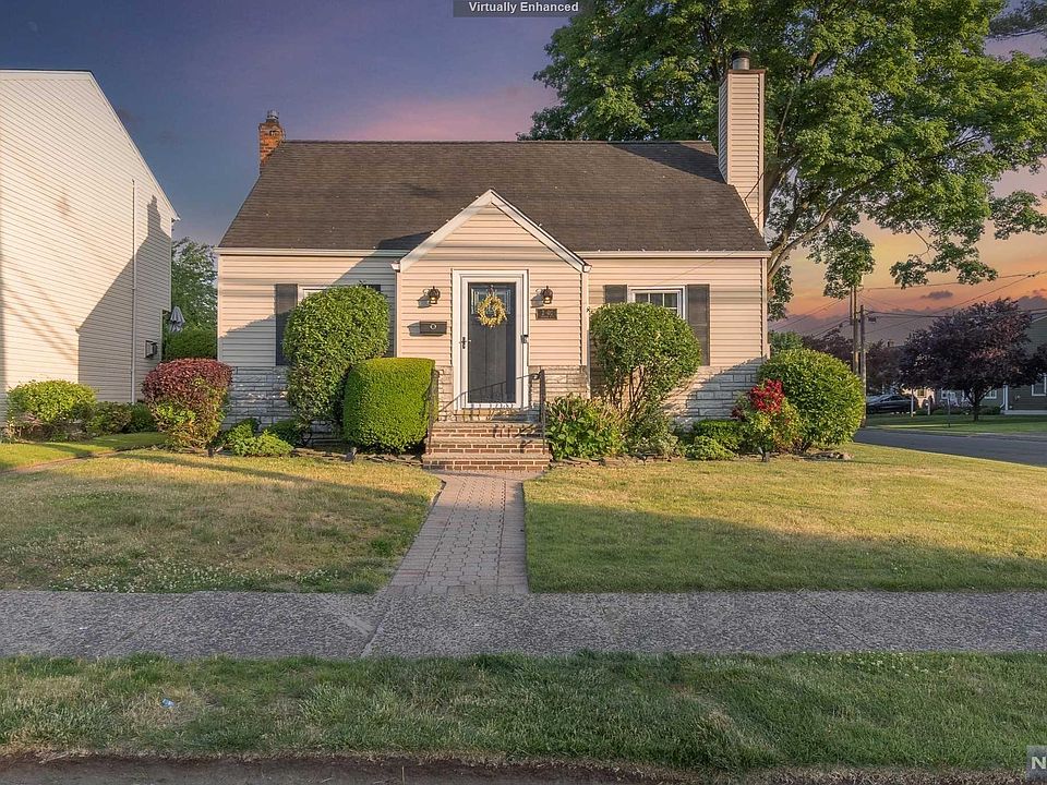1st image of 2-02 Berdan Ave