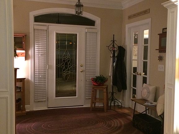 Entry, bonus room on right...