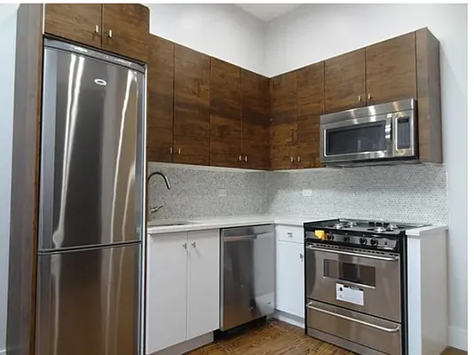 Rented by Lodger Corp | media 18