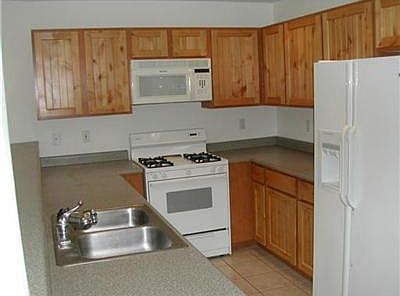 2nd image of 102 Quail Cir APT 5