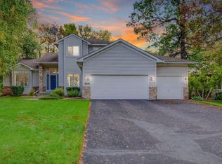 8824 Stratford Xing, Minneapolis, MN 55443