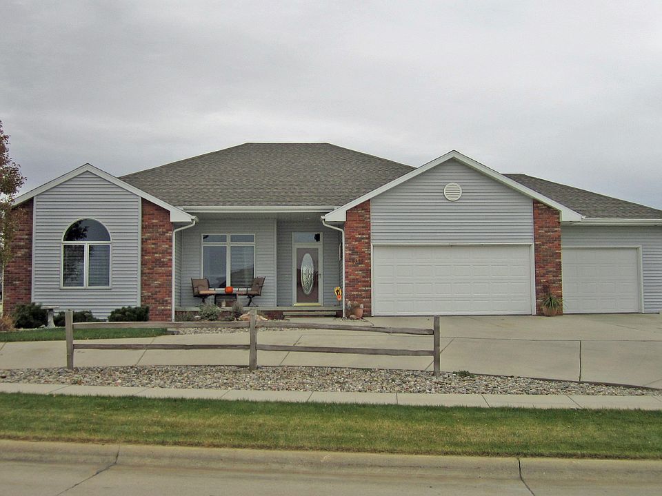 1st image of 1011 Brooke Dr