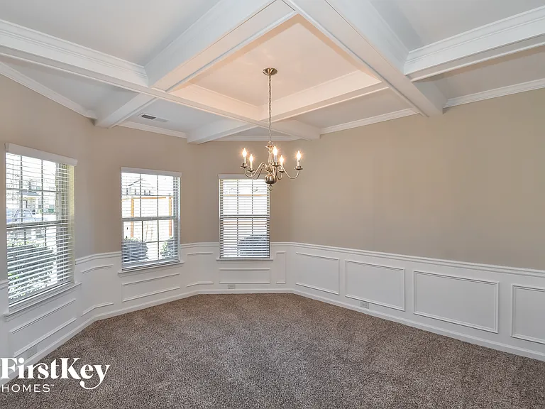 6709 Oak Hill Pl — Photo 4