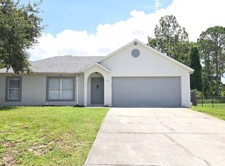 749 Aachen Ave NW, Palm Bay, FL 32907