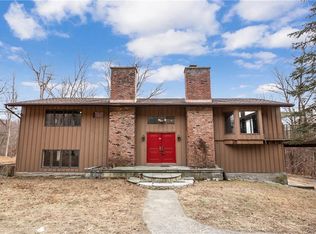 376 Oscawana Lake Rd, Putnam Valley, NY 10579