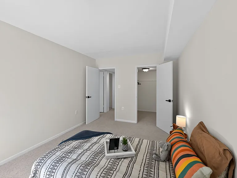 1533 Northgate Sq #11B — Photo 14