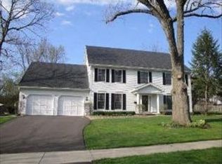 400 W Sheridan Pl, Lake Bluff, IL 60044