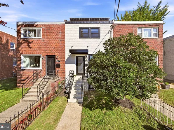 686 Oglethorpe St NE, Washington, DC 20011