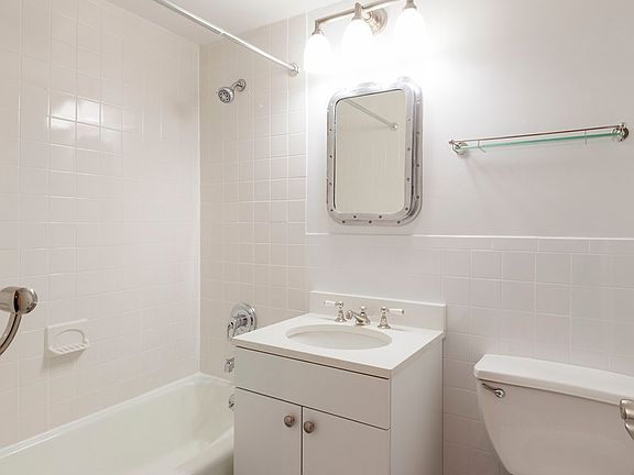5th image of 27 W 16th St APT 2E
