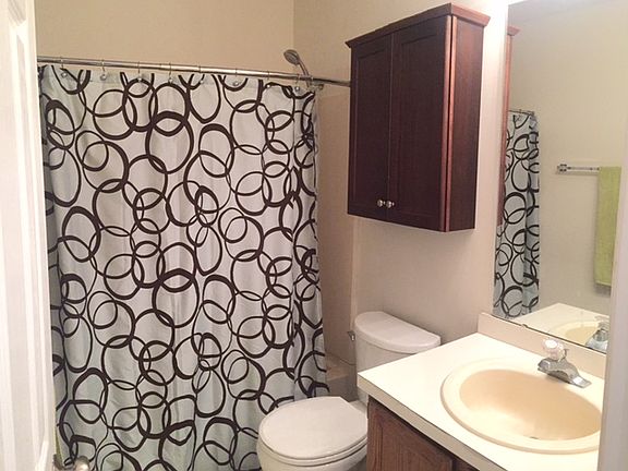 3rd image of 109 Reserve Cir #207-1