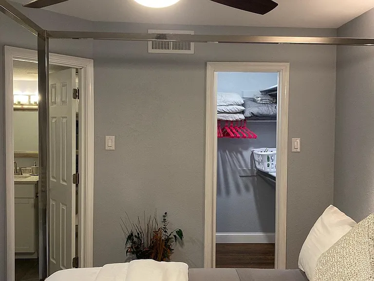 18333 Roehampton Dr #915 — Photo 2