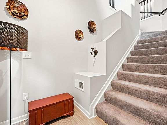 4th image of 4329 Waters Edge Ln