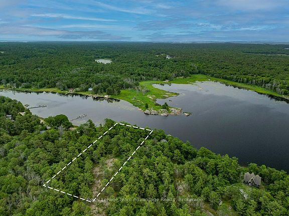 4th image of 3 Poachers Point N