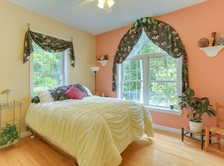 93 Mill Ln, Salem, CT 06420