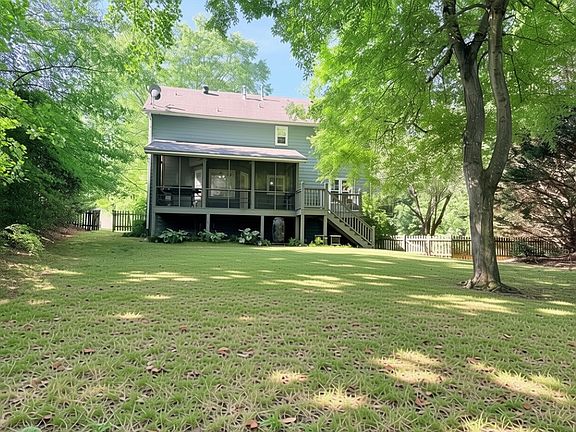4th image of 969 Otter Way NE