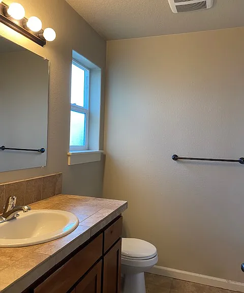 1836 Ash Creek Dr E — Photo 13