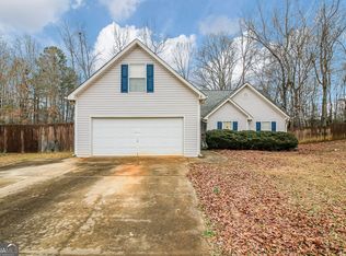1103 Larkspur Dr, Locust Grove, GA 30248