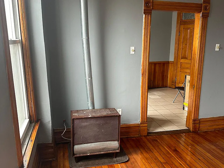 1500 W 19th St #202 — Photo 8