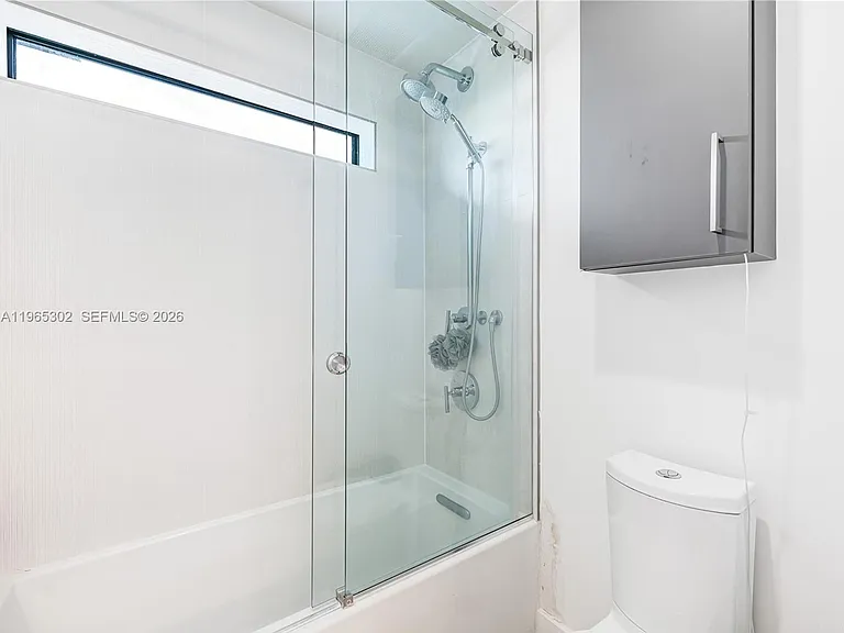 640 Fernwood Rd — Photo 13