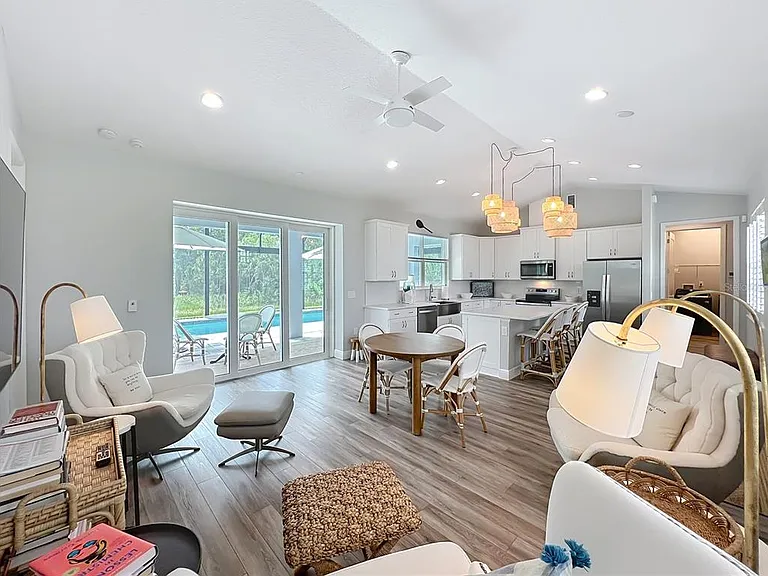 10220 Bay Lake Rd — Photo 4